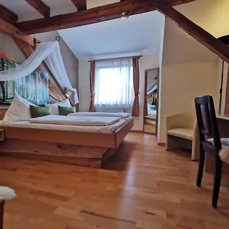 & Drei Lilien 호텔