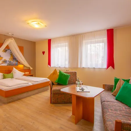 호텔 & Drei Lilien 2*