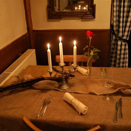 & Drei Lilien 2* 베르바크